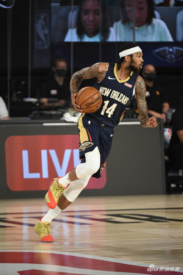 触国际明星 触国际明星