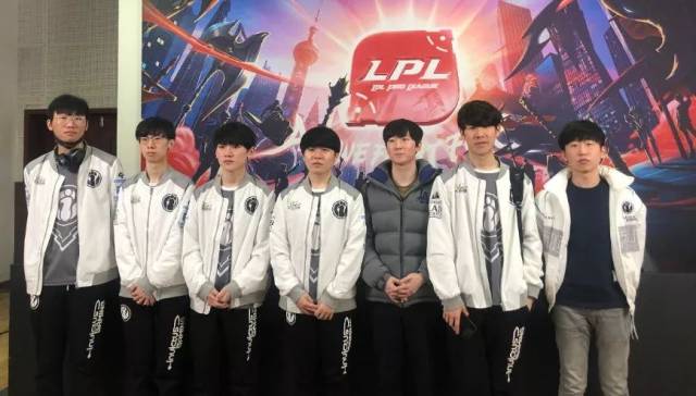 万球迷和球 万球迷和球