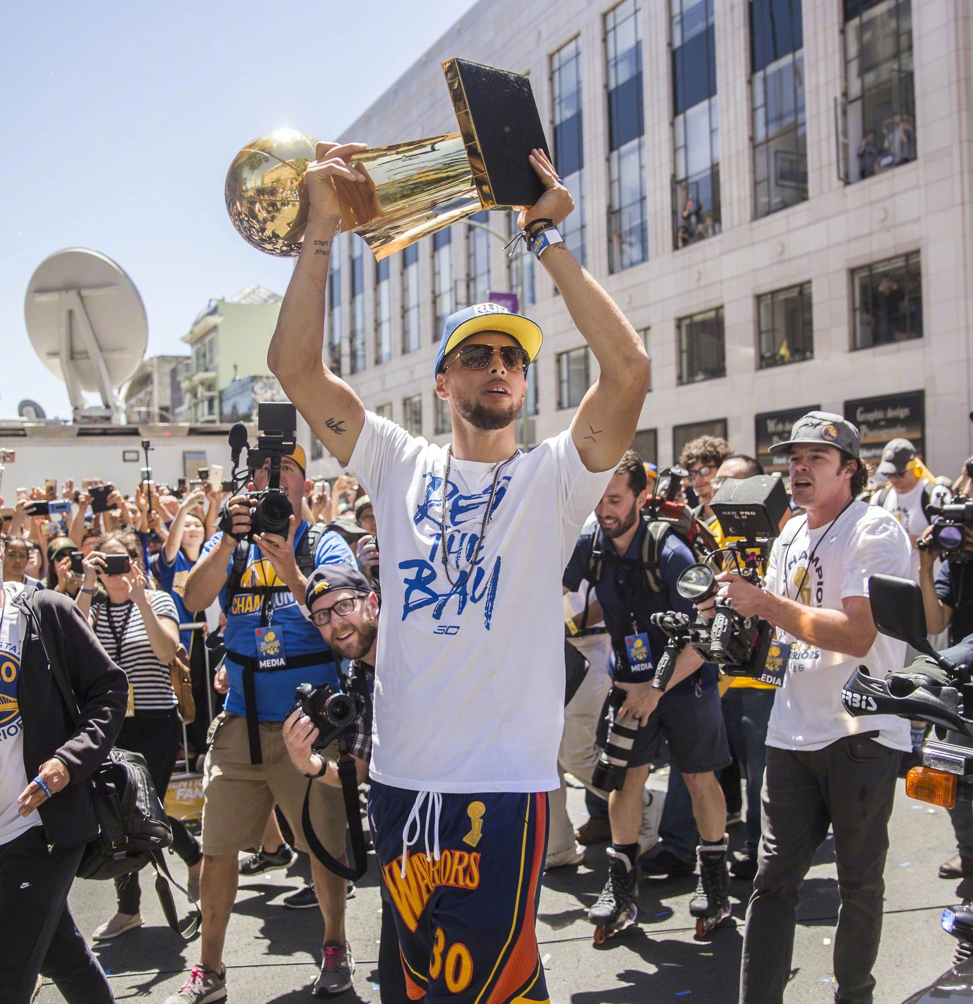 同时防守对 同时防守对