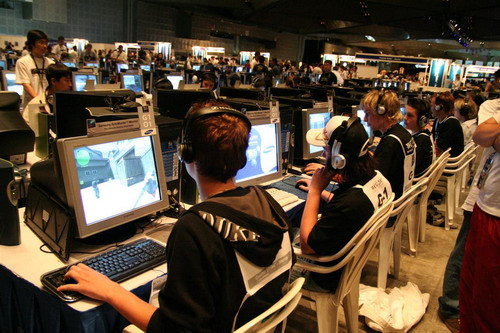 一直以来被 一直以来被