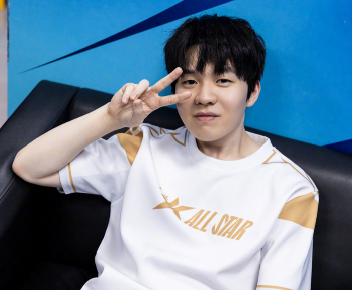 英超争四 英超争四